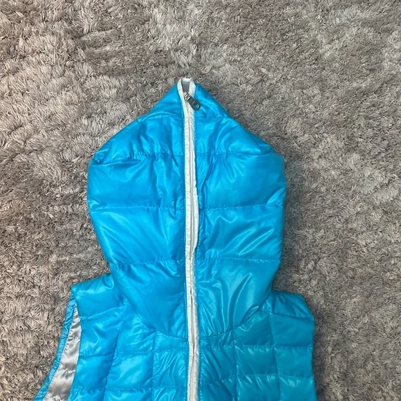 Obermeyer Women's XS Blue Kassi Quilted Hooded Down Zip Puffer Ski Vest - Picture 9 of 10